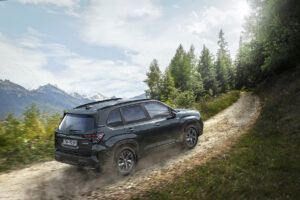 Renting Subaru Forester 2.0 Hybrid Field